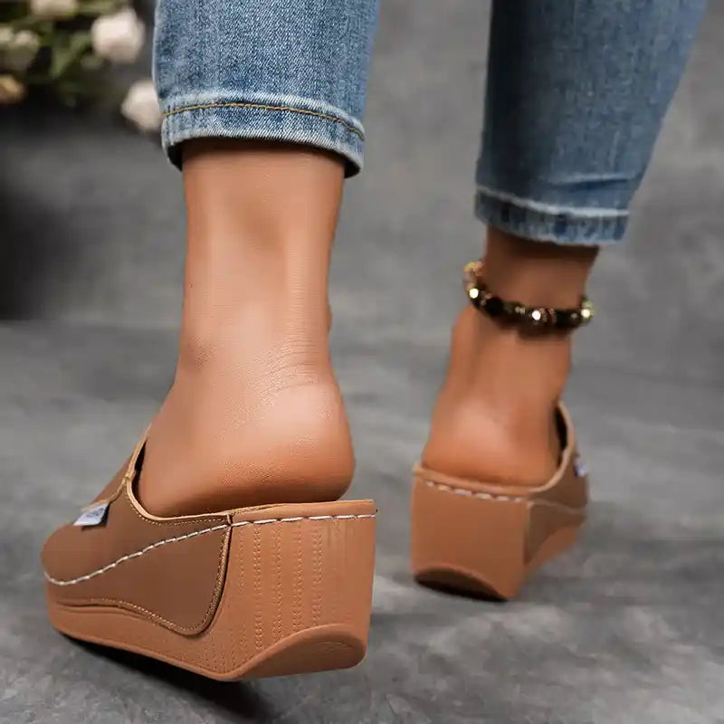 Women's Comfortable Thick Sole Arch Support Leather Slippers