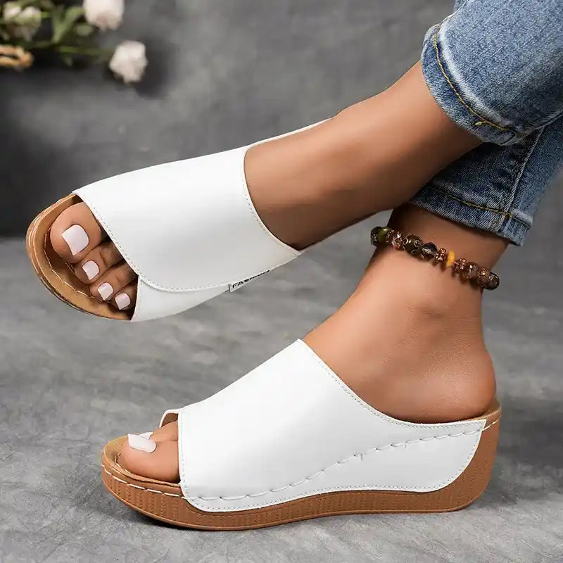 Women's Comfortable Thick Sole Arch Support Leather Slippers
