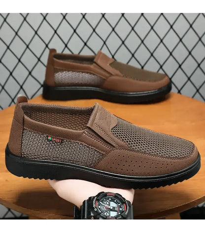 Men's New Mesh Breathable Slip-on Casual Shoes