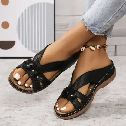 Wedge-heeled Thick-soled Hollow Rivet Flower Slippers