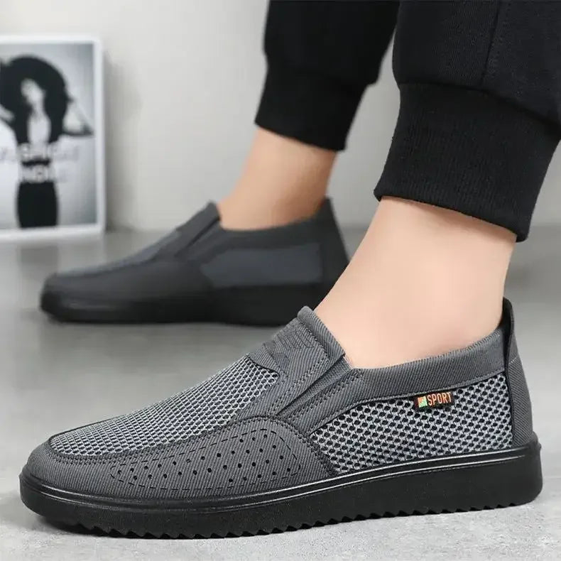 Men's New Mesh Breathable Slip-on Casual Shoes